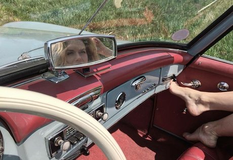 Hilarie Burton star erotic images