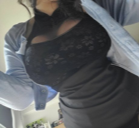 tattooed onlyfans beautiful img