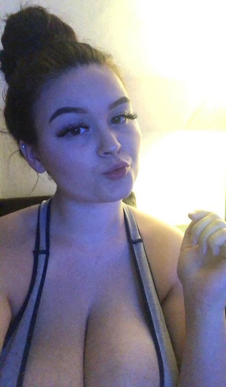 Rileelovee Profile Pic