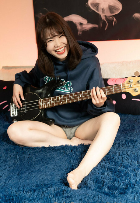 jgirlrena hot model image