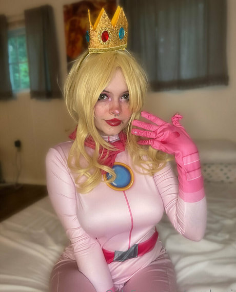 sorabuni model naked pic