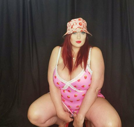 lolaluxx1 nice pornstar image