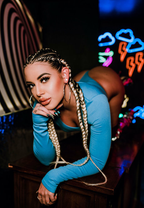 swinger milf onlyfans sexy xxx image