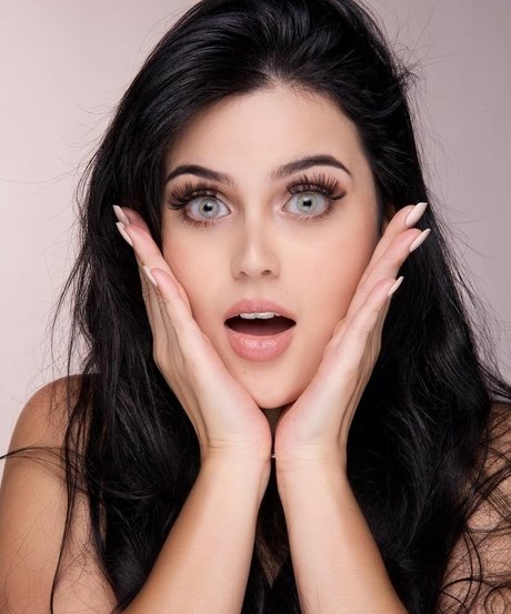 Paola Migliorini star pornographic pictures