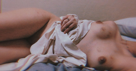 nude girls onlyfans top photos