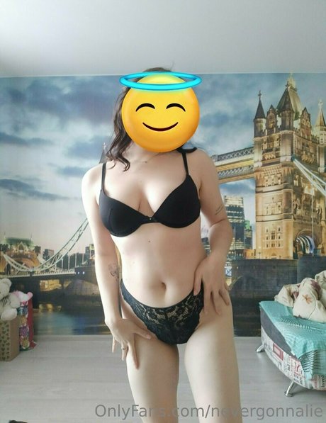 nevergonnalie star exclusive photos