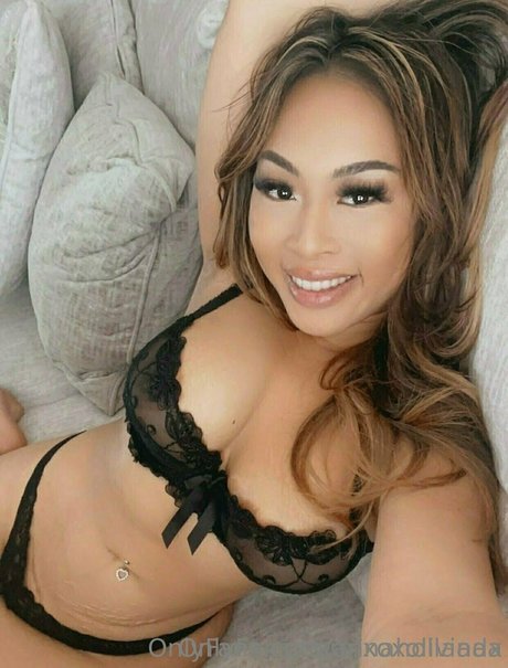 annahollandx art actress photo