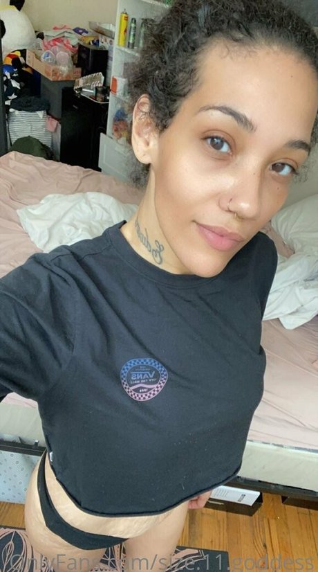 shaved onlyfans free naked picture