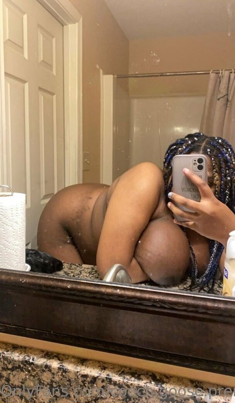 cooch goose premium pornstar naked pictures