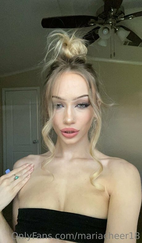 mariacheer18 star high quality pictures