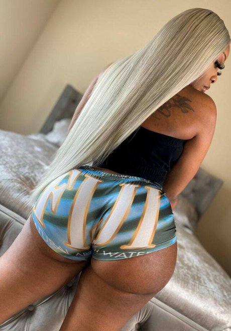 amateur shemale onlyfans xxx photo