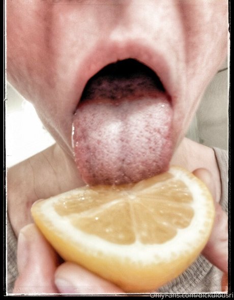 blowjob brunette onlyfans porno archive