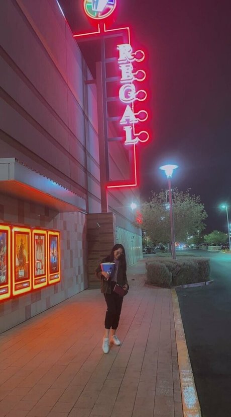 curvy solo onlyfans hd photos