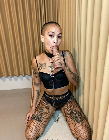 leather skirt onlyfans sexy nudes pics