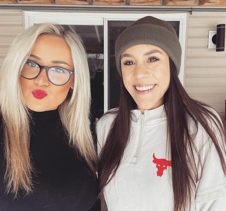 Lilly Alcorn top star gallery