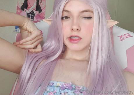 asian brunette onlyfans naked images