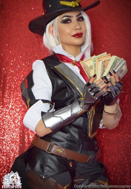 FeliciaVox star porn pic