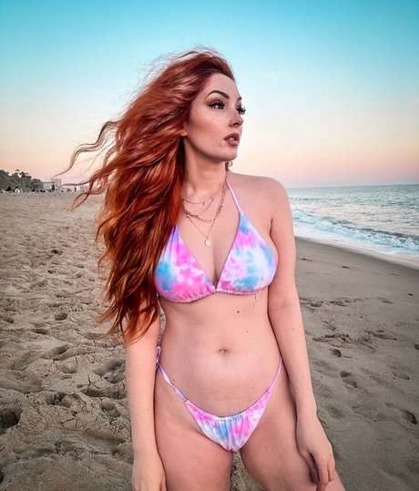 Nicole Simone naked pornstar pic