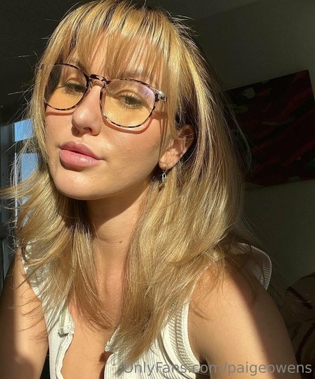 Paige Owens model high quality photo