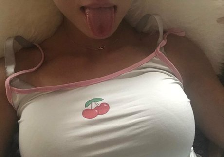 20 years old onlyfans art nude galleries