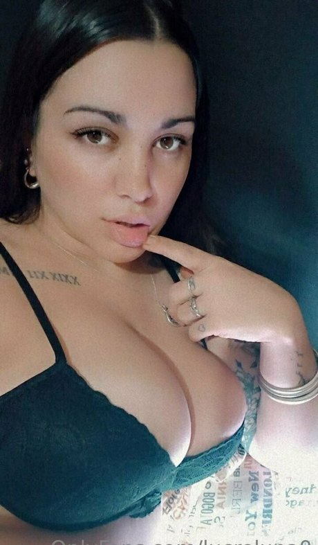 lucreluna0 hot model images