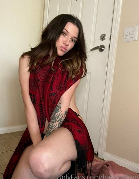 babyhellion hot pornstar picture