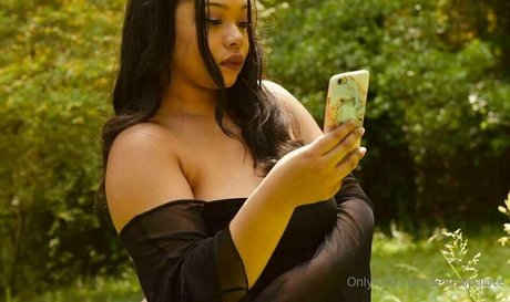 shemale outdoor onlyfans exclusive pictures