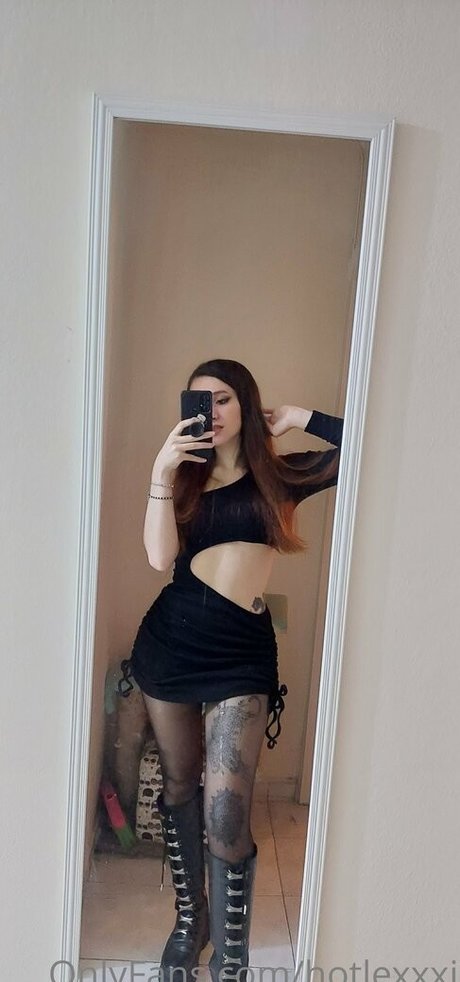 hotlexxxi pretty model photos