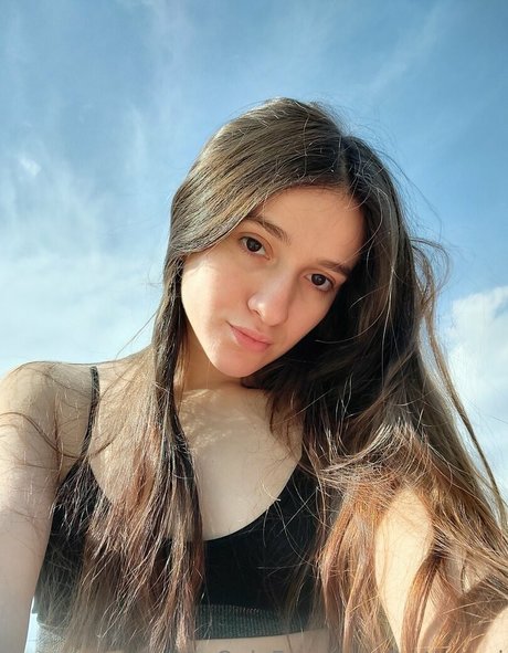 hotlexxxi model beautiful image