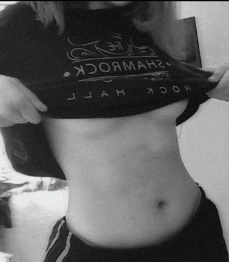 Giok eastwood hot actress pics