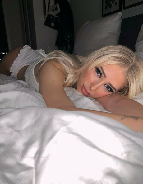 barbies side best model galleries