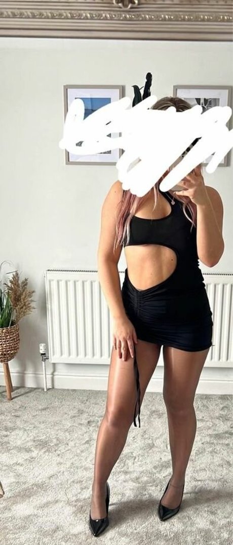 D arcy Ingle sexy actress img