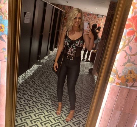 Lauren H Profile Pic