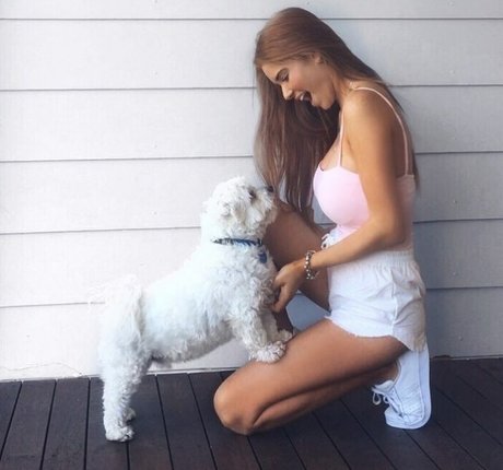 Alyssa Randall star sexy picture