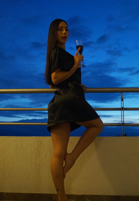 Mia Russo pornstar sex images