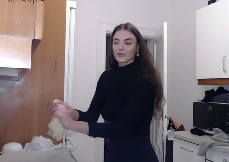 Notanyla star pics