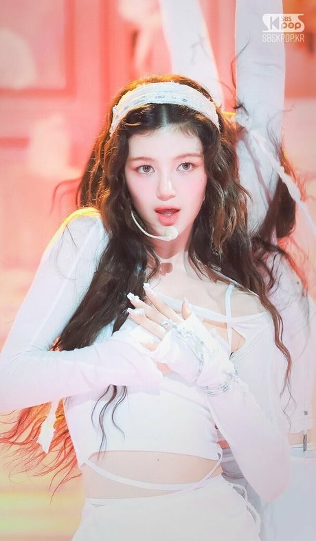 Danielle Marsh pretty model images