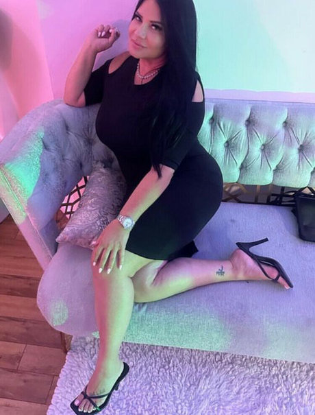 Karen Gravano model pretty photos