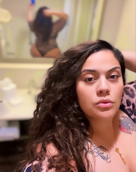 Levilabaybee model hd archive