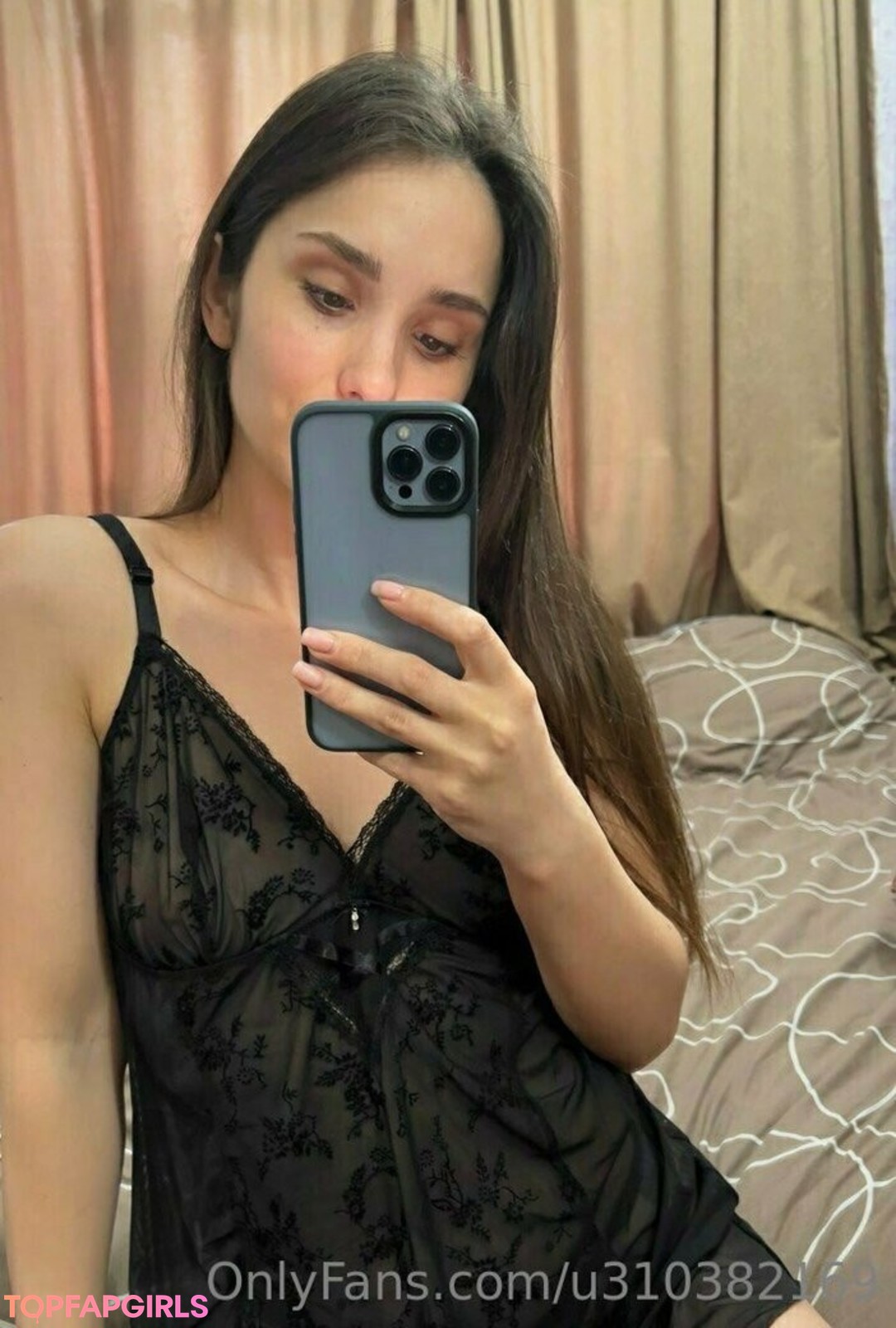 vipaleksastone naked actress photos