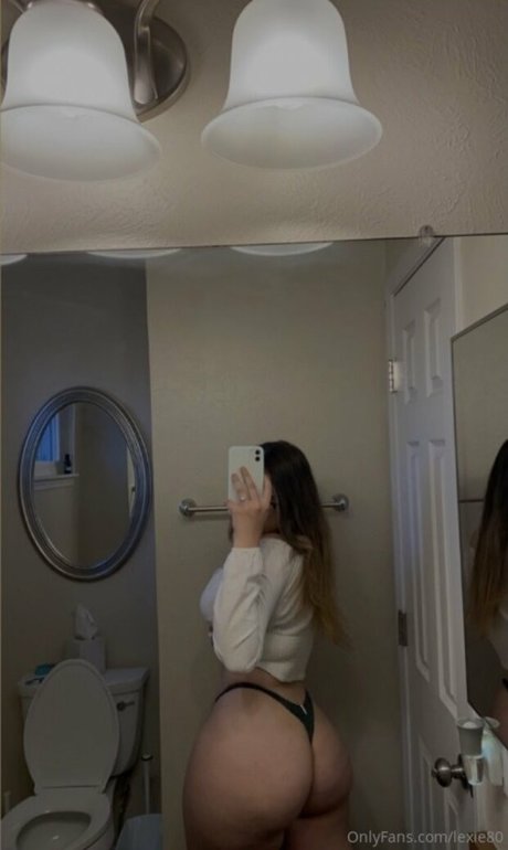 lexielvpez model adult picture