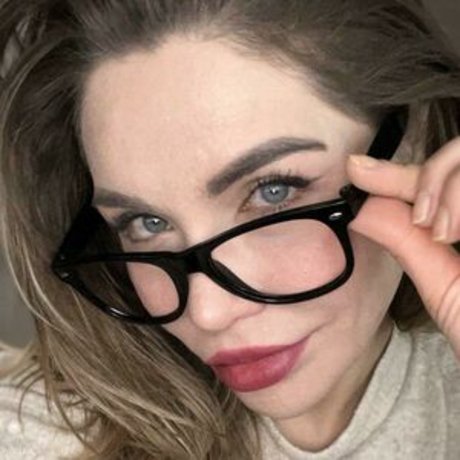 elizabethh1987 pornstar perfect image