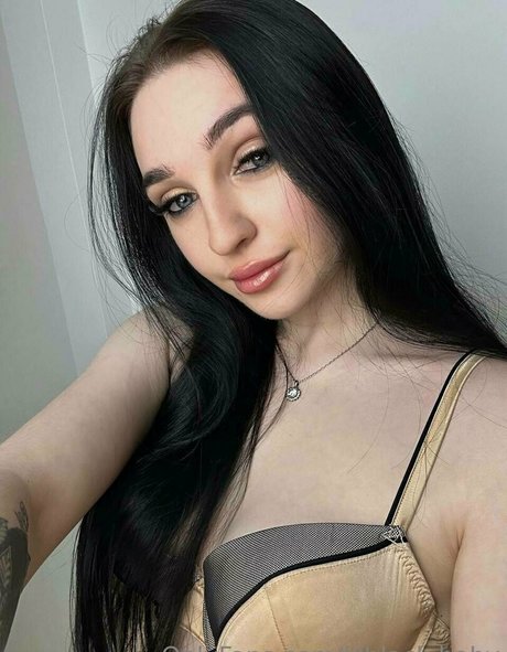 mari babe love erotic actress photo