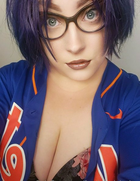 frauleinvivicalee nude pornstar img