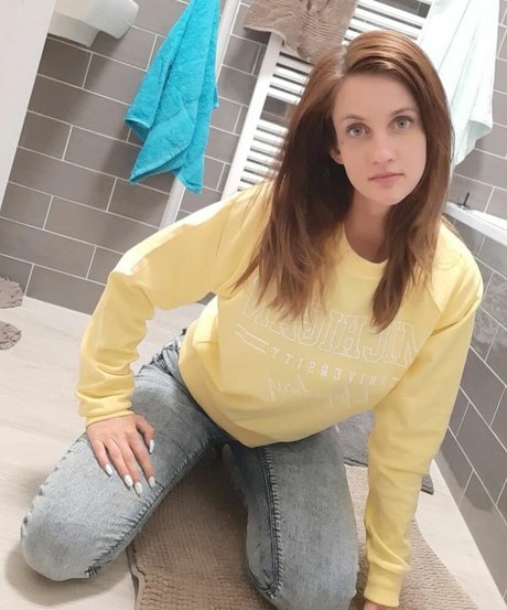 BunnyZuz erotic pornstar photos