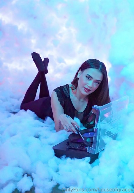 houseofgracey erotic model image