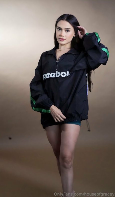 houseofgracey naked model pic