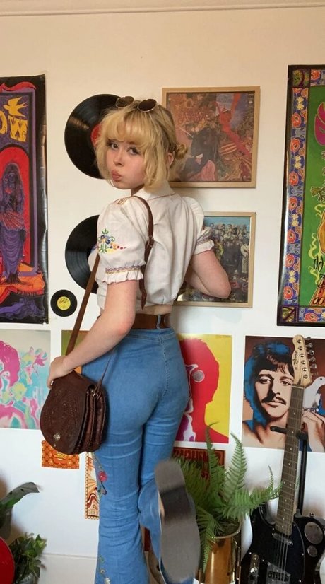 Issy Allen sex actress archive