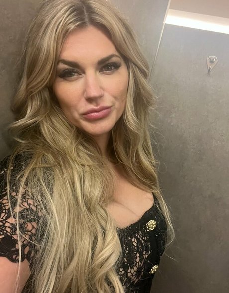 Melania Mercer perfect model archive