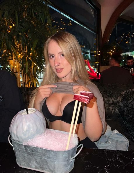 pregnant princess onlyfans sexy nudes photos